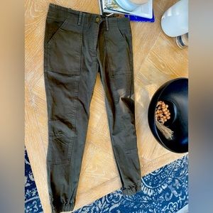 Veronica beard Veronica Beard Field Cargo Pants.